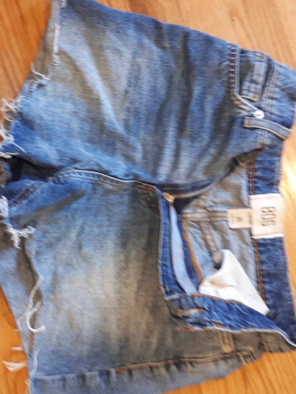 BDG jean shorts size 26